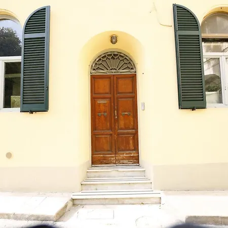 Appartamento Lungarno Buozzi 7